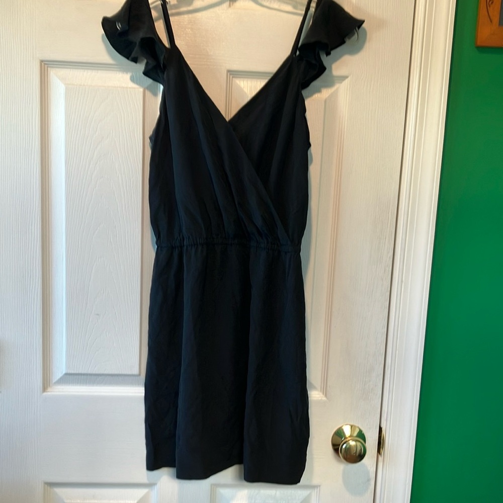 Elegant Black Ruffle Sleeve Dress 100% silk joie small mini dress quiet luxury